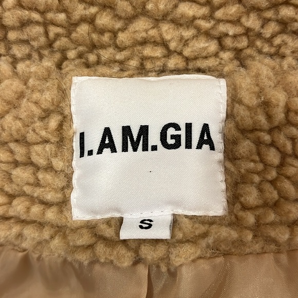 GUC I.AM.GIA Sherpa Pixie Coat - Picture 9 of 16